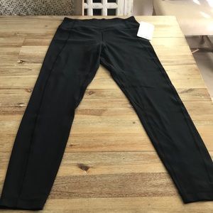 NEW Lululemon “Pushing Limits Tights” size 8